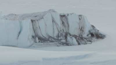 Huge ice blocks