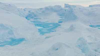 Ice chaos and icy lakes