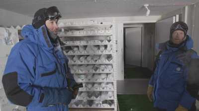 Ice cores storage