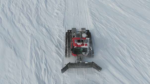 Supply convoy on its way to Concordia Station