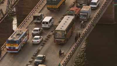 Slow traffic on a bridge