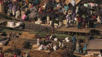 Transport of traditional goods (bamboo)