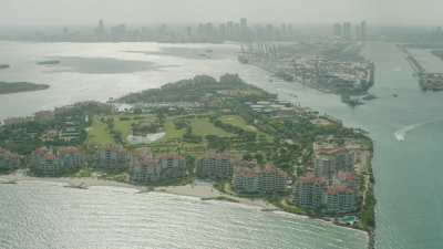 Approaching Miami from the sea, Venetian Islands