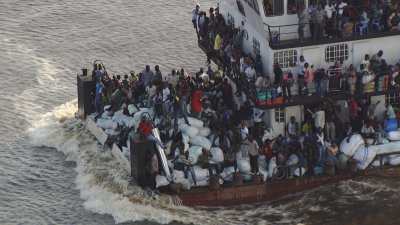 Ferry boats between Kinshasa and Brazzaville