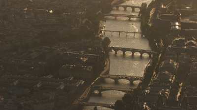 Evening light and reflections on the Seine