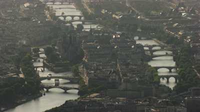 Back light on the Seine and its islands