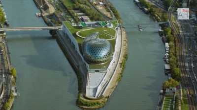 Boulogne-Billancourt: The concert hall Seine Musicale on the island Seguin with the river Seine