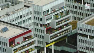 The campus and Office buildings SFR, Saint-Denis