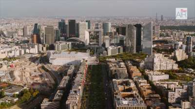 The business district of Paris La Défense / The Triumphal Way