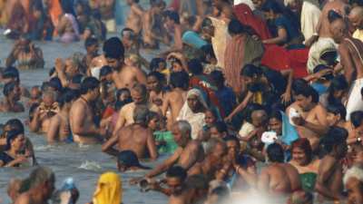 Crowd bathing during Kumbh Mela