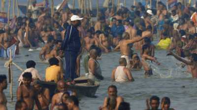 Crowd bathing during Kumbh Mela