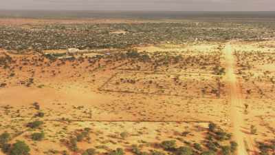 Tents and scarse vegetation, Hagadera Camp