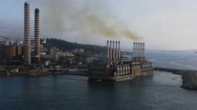 Waterfront and floating electric power plant