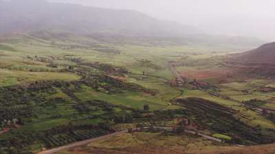 Plains, mountains and fields in the vicinity of Touama and Tamagueurt