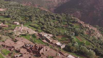 Village, river and mountain around Tameskarte, Aghebalou, Imizgue