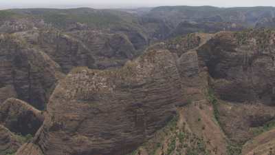 Cliffs, Isalo National Parc