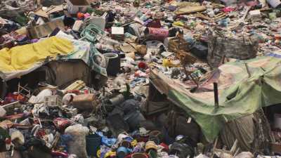 Recyclers working in Mexico city landfill