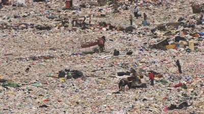 Recyclers working in Mexico city landfill