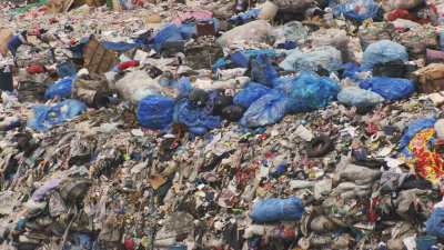 Recyclers working in Mexico city landfill