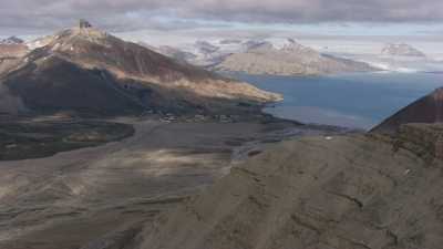 Pyramiden area view