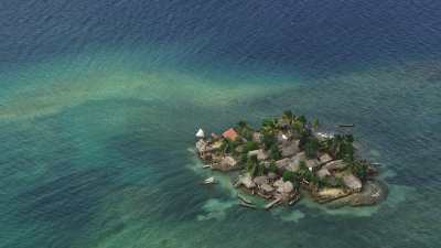 Tiny crowded islands close to El Porvenir