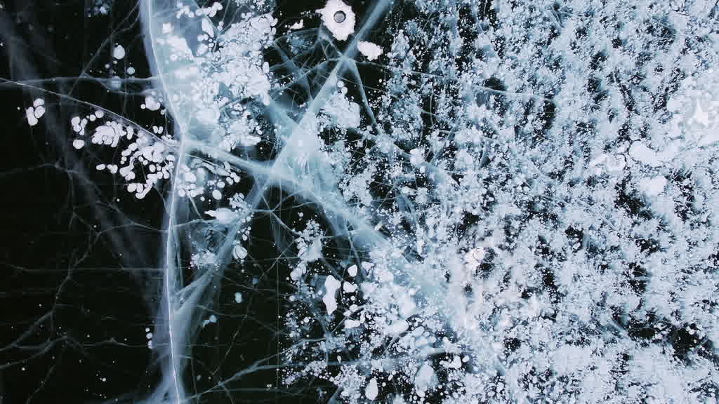 Methane Bubbles Trapped in Lake Baikal Ice