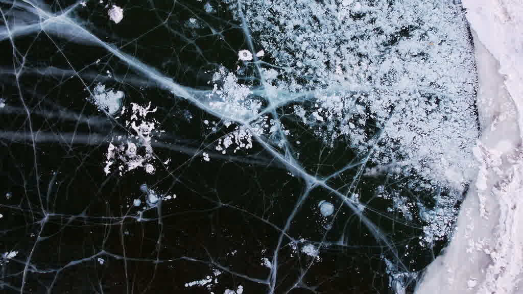 Methane Bubbles Trapped in Lake Baikal Ice