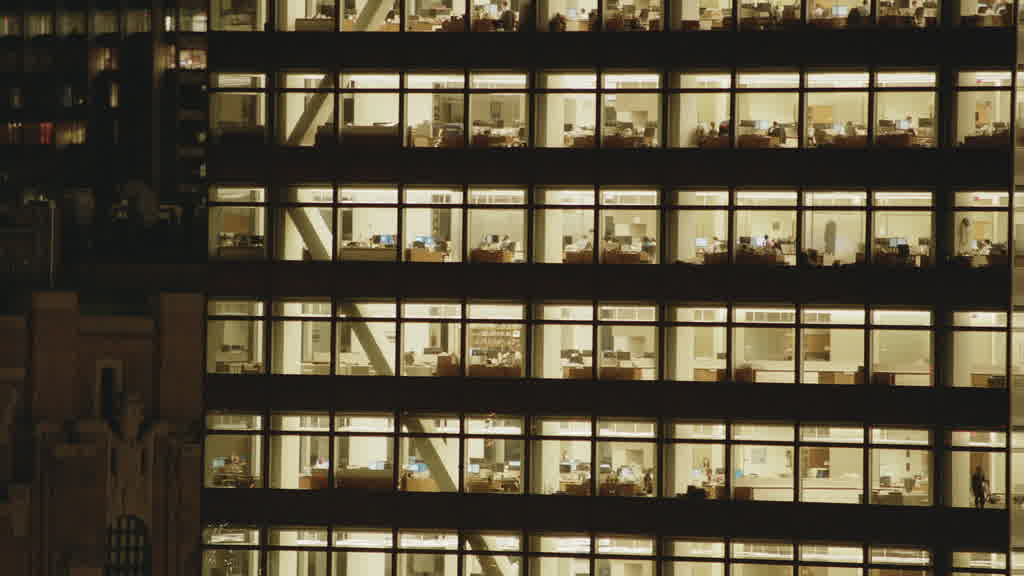 Vues aériennes nocturnes d'immeubles de bureaux New-York