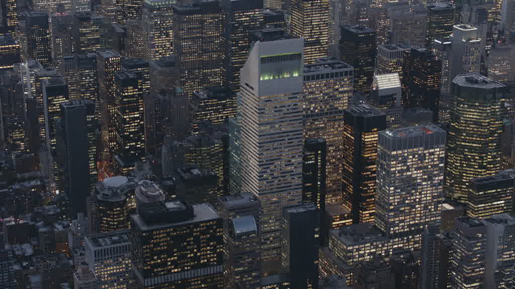 Vues aériennes de New-York au crépuscule