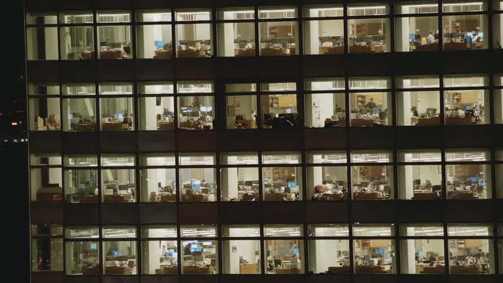 Vues aériennes nocturnes d'immeubles de bureaux New-York